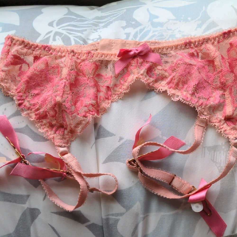 Agent Provocateur Pink Lace Garter Belt